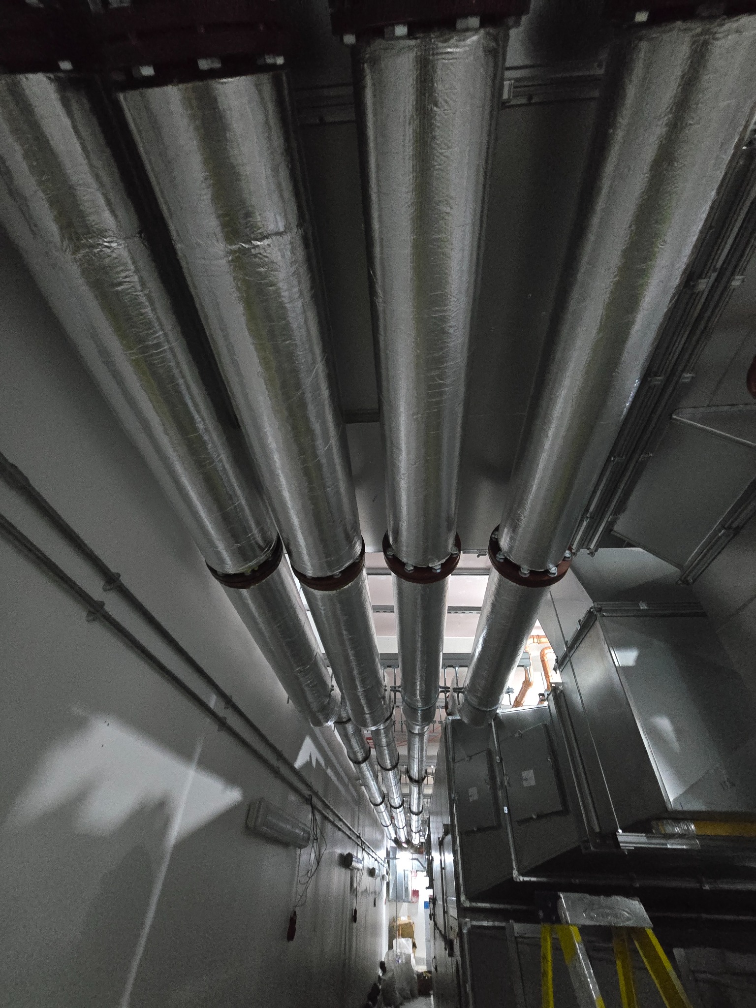 Commercial pipe insulation installation